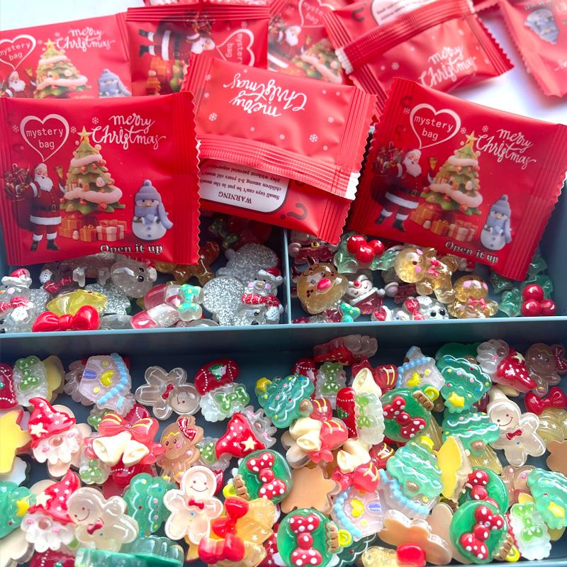 20/50 Glow-In-The-Dark Resin Christmas Decorative Bags, Santa Reindeer Snowflake Patterns, DIY Crafts Scrapbook Holiday Decoration