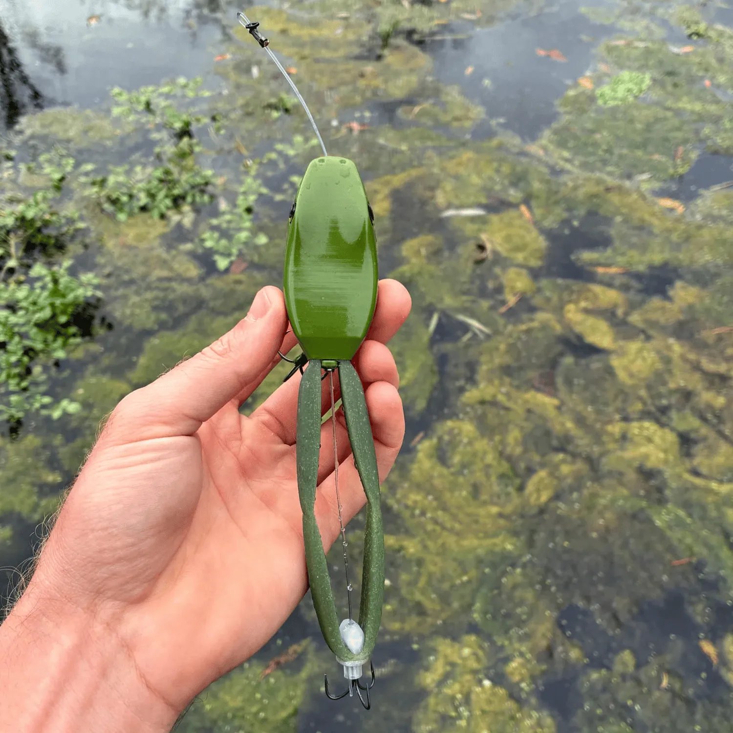 🐸🎣 Top Frog Lure – Fish Through Heavy Cover with True Weedless Action! 💪🌿 Catch More Trophy Bites! 🐟🔥